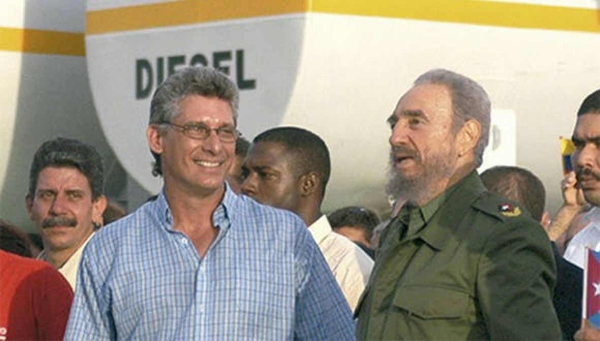 Foto: Cubanews/Miguel Diaz-Canel i Fidel Castro