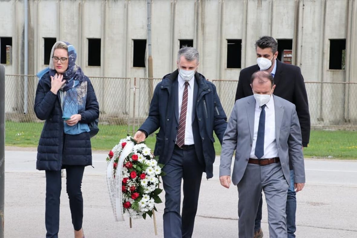 Posjeta Memorijalnom centru Srebrenica - undefined