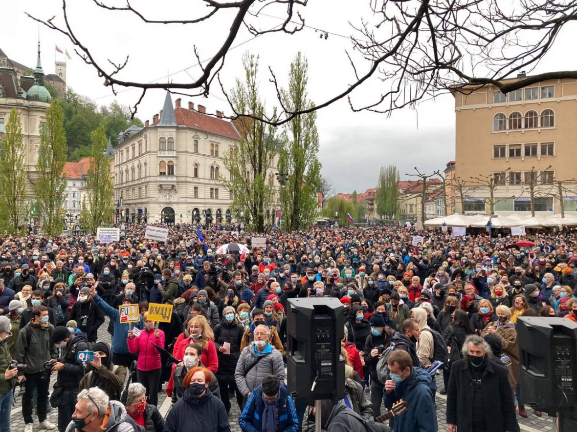 Irena Woelle/Današnji protesti u Ljubljani