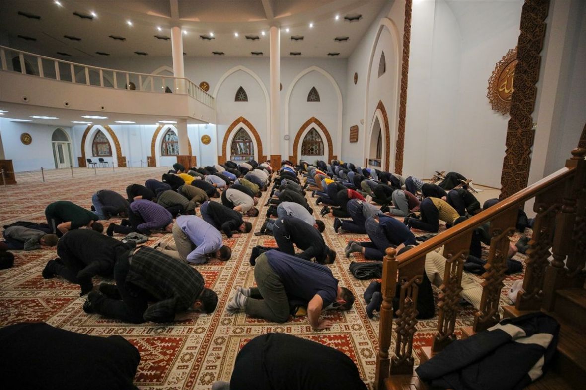 Sarajevske džamije pune vjernika - undefined