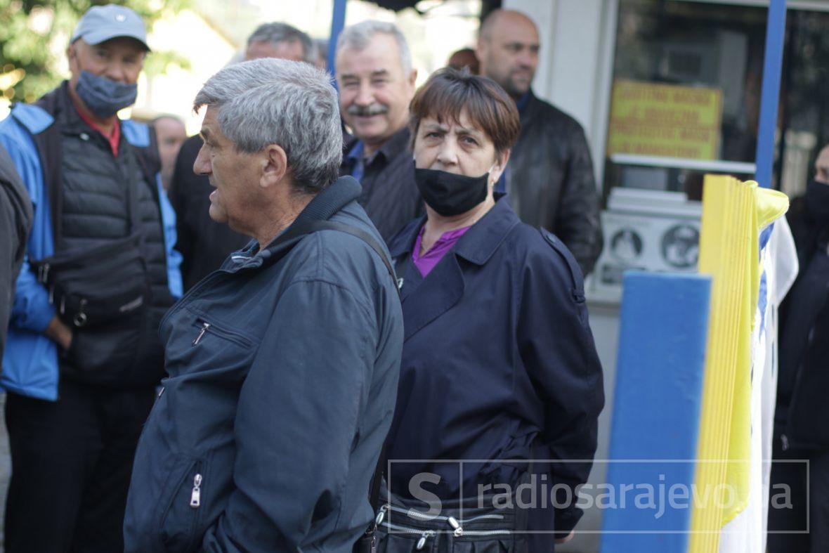 Foto: Dž. K. / Radiosarajevo.ba/Na protestu radnika GRAS-a pozlilo radniku