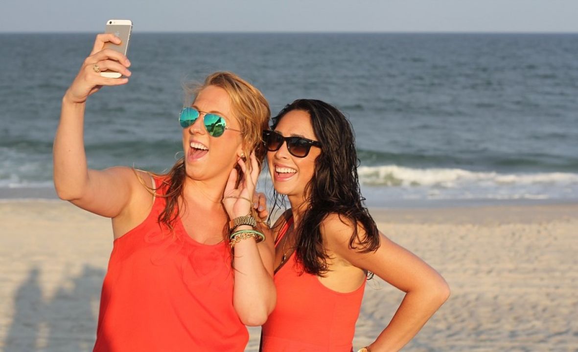 FOTO: Pixabay/Kako selfie djeluje na žene?