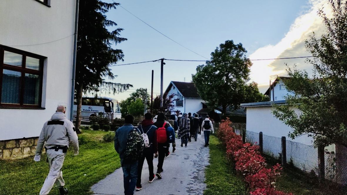 Izmještanje migranata - undefined