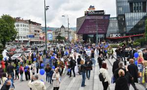 Foto: N. G. / Radiosarajevo.ba / Građani ispred Parlamenta BiH 