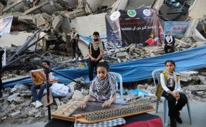 Anadolija / Koncert u Gazi na ruševinama zgrada