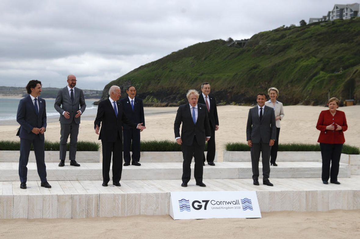 Samit G7 - undefined
