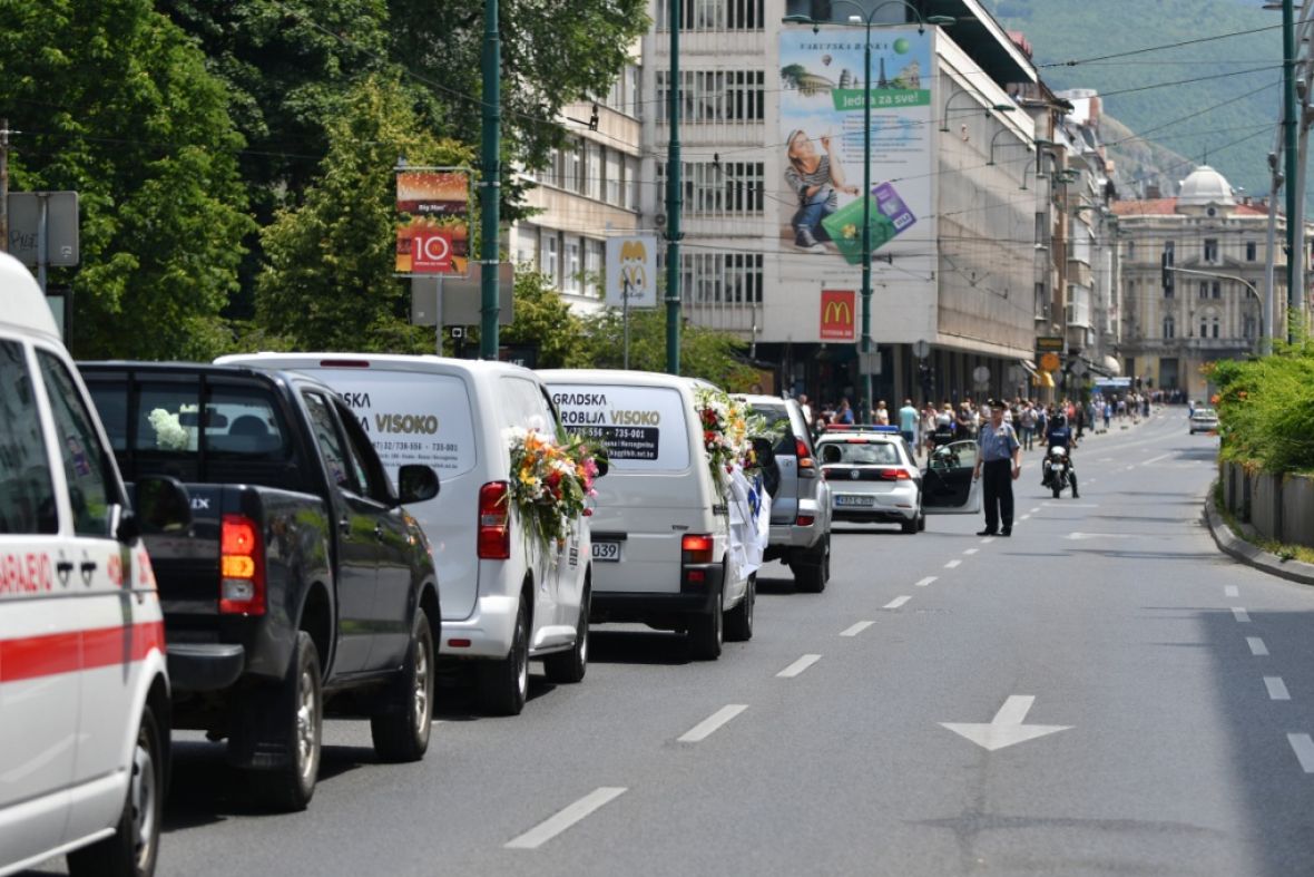  U Sarajevu ispraćeni posmrtni ostaci ubijenih Srebreničana