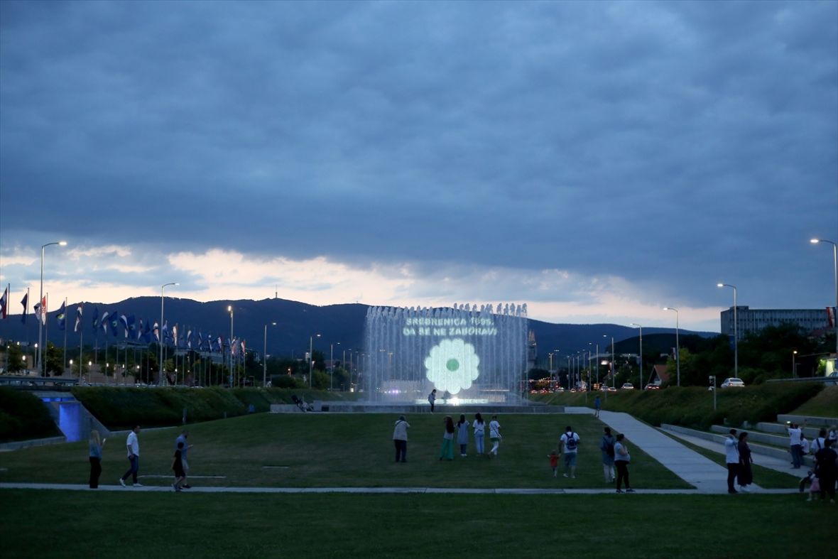 Foto: Anadolija/U Zagrebu projekcija "Cvijeta Srebrenice" 