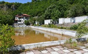 Foto: N.G / Radiosarajevo.ba / Napušteni bazeni na Bentbaši