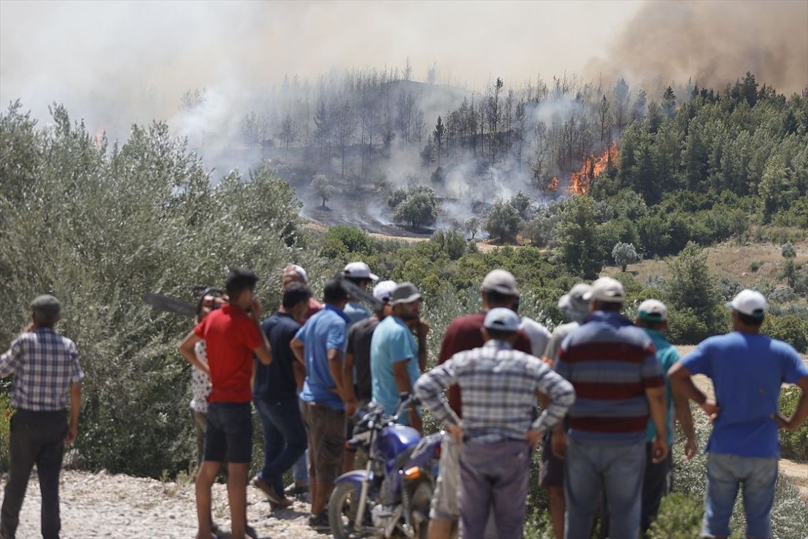 Požari nastavljaju divljati turskom provincijom Antalija - undefined