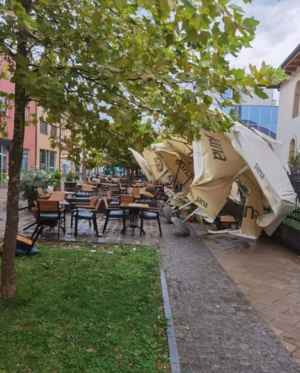 Olujno nevrijeme u Prijedoru  - undefined