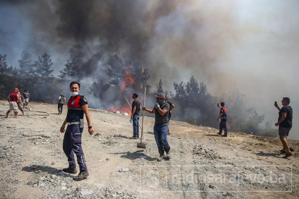 Požar u Turskoj - undefined
