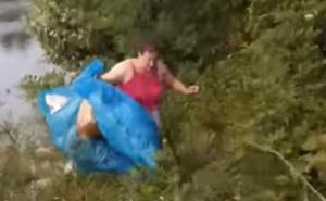 FOTO: Facebook / Mirnes Kamišević iz Usore spriječio nelegalno bacanje smeća u rijeku