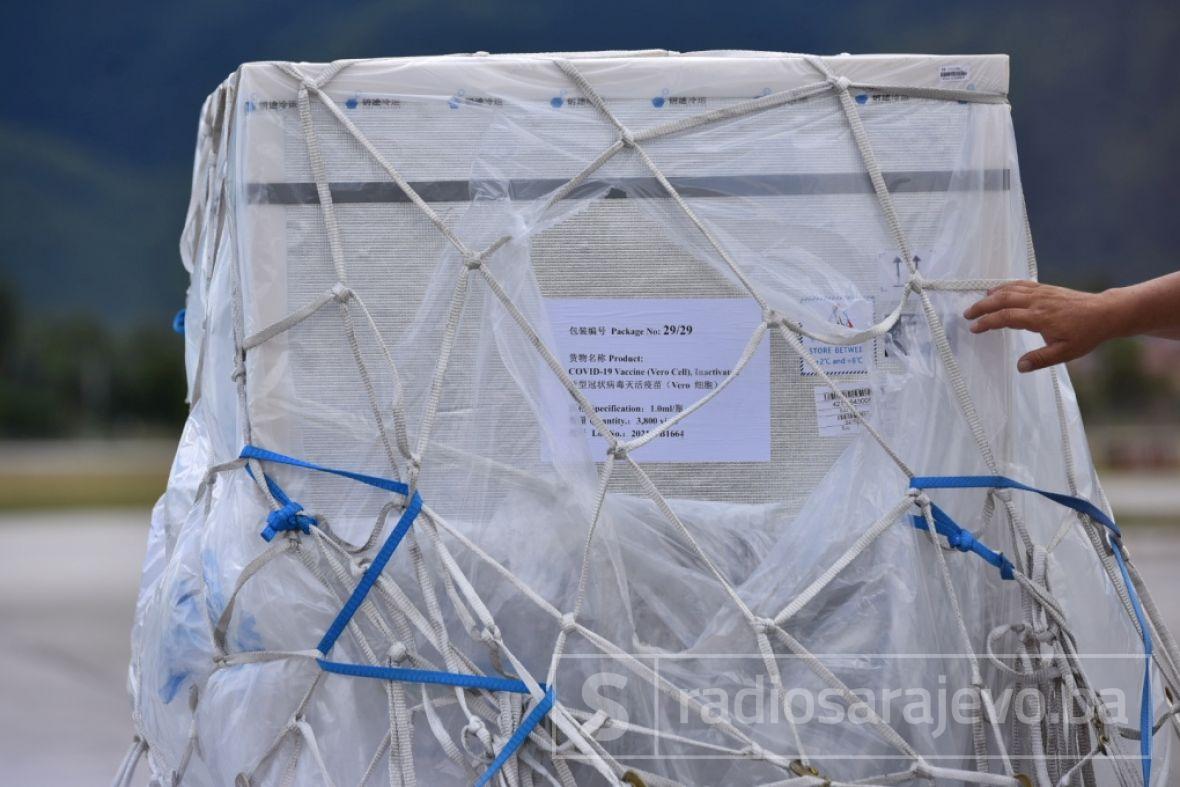 Foto: A. K. /Radiosarajevo.ba/U Sarajevo stiglo pola miliona vakcina koje je kupila FBiH 