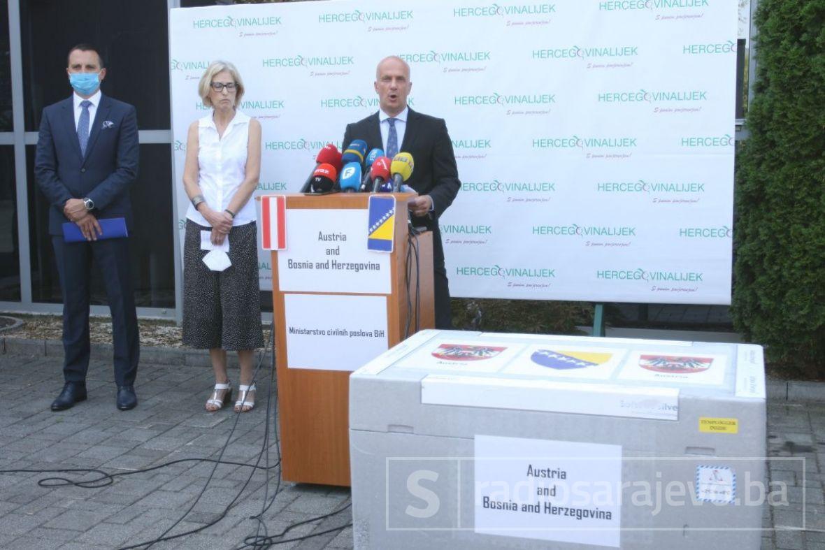Foto: Dž. K. / Radiosarajevo.ba/Donacija od pola miliona doza vakcina AstraZeneca 