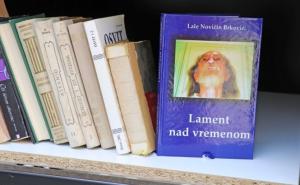 FOTO: Fena / Biblioteka na otvorenom u Mostaru