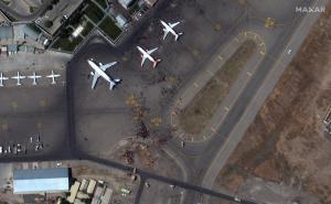 Foto: EPA-EFE / Satelitski snimci kompanije Maxar: Hamid Karzai International Airport 