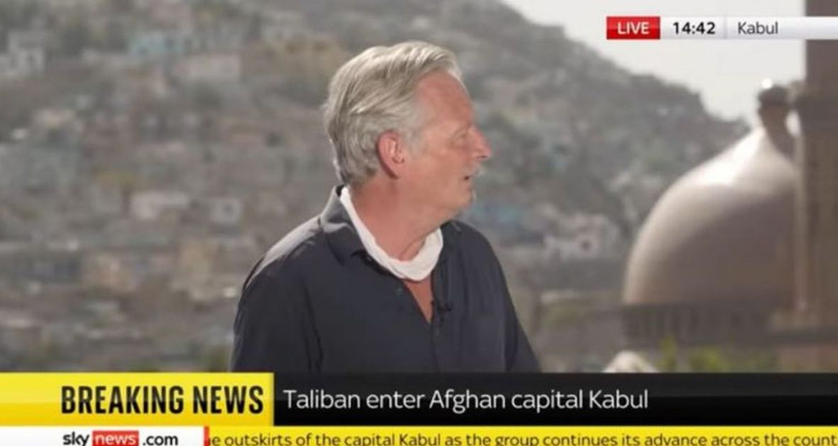 FOTO: Screenshot/Reakcija reportera kada je vidio da talibani ulaze u grad 
