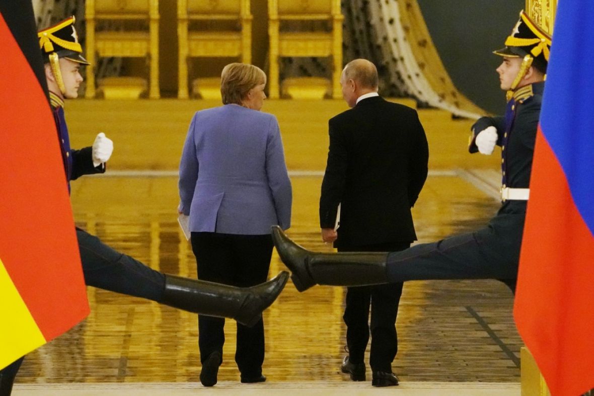 Merkel stigla u Moskvu na sastanak s Putinom - undefined
