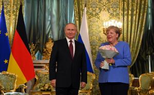 EPA / Merkel stigla u Moskvu na sastanak s Putinom