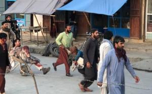 Foto: Twitter / Objavljene prve fotografije sa mjesta eksplozije u Kabulu 