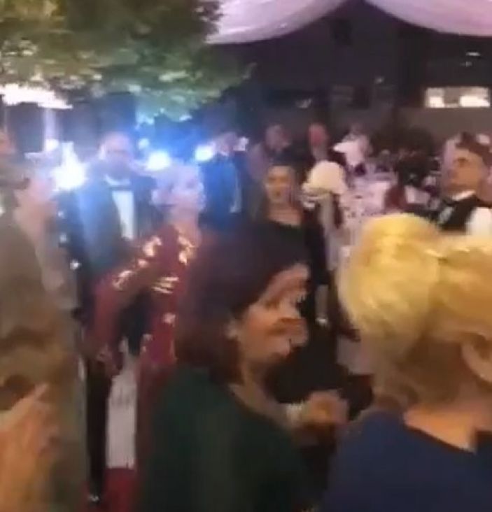 Proslava nakon vjenčanja Jasmine i Ćamila u hotelu Europa - undefined