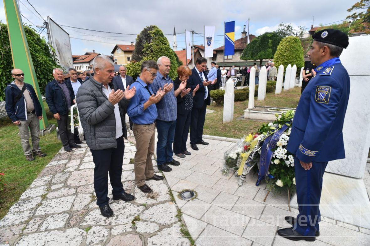 Polaganje cvijeća Kovači - undefined