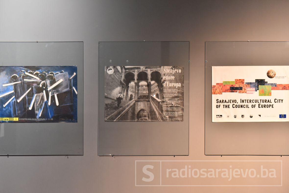 Foto: A.K./Radiosarajevo.ba/Izložba ratnih plakata, fotografija i dokumenata u Historijskom muzeju
