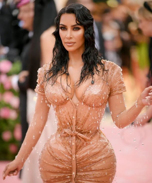 Kim Kardashian i njena  - undefined