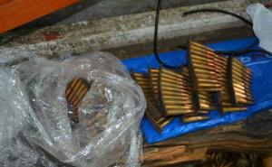 Foto: PU Gradiška / Zaplijena oružja i opreme za uzgoj droge