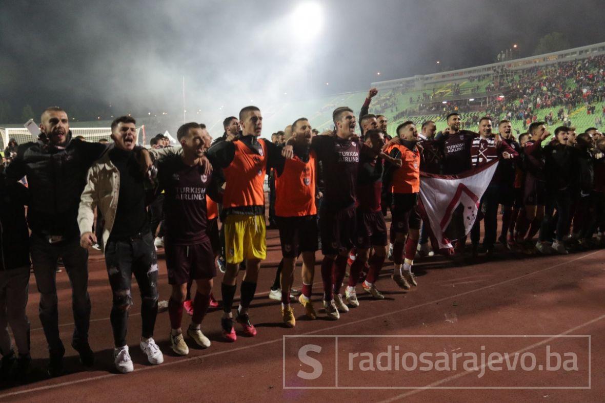 Foto: Dž. Kriještorac/Radiosarajevo.ba/Veliko slavlje igrača i navijača FK Sarajevo nakon utakmice 