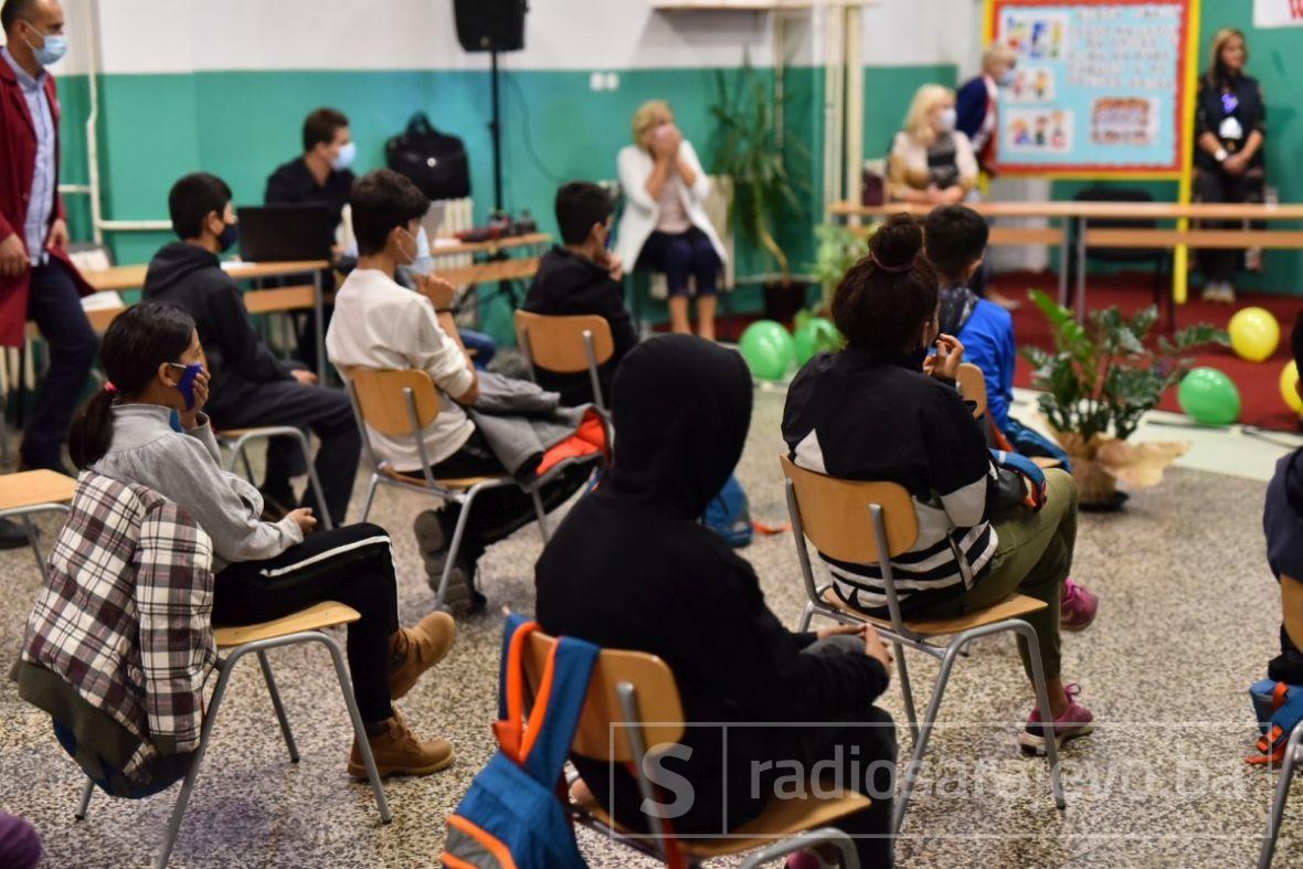 Foto: A. K./Lijepa priča iz Kantona Sarajevo: Djeca migranata krenula u dvije osnovne škole 