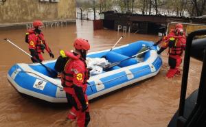 Foto: FUCZ / Borba sa poplava u Rajlovcu