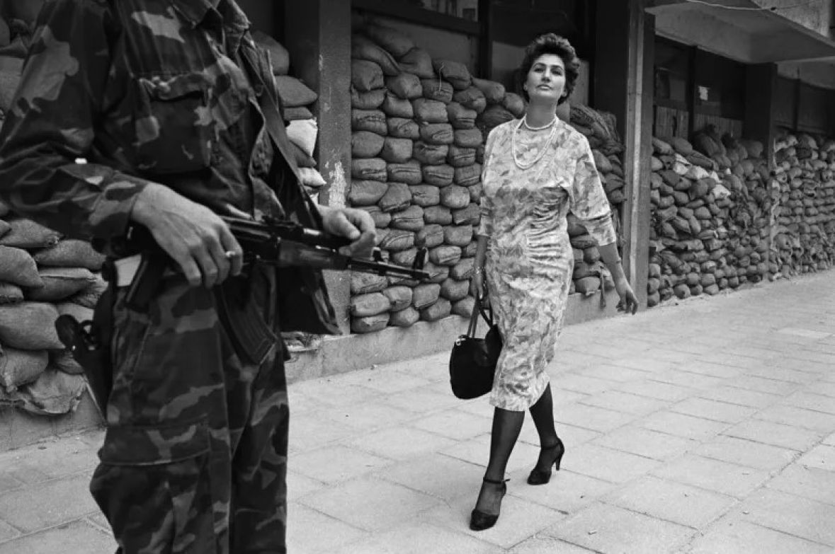 Foto: Tom Stoddart /Slika "Žena Sarajeva"