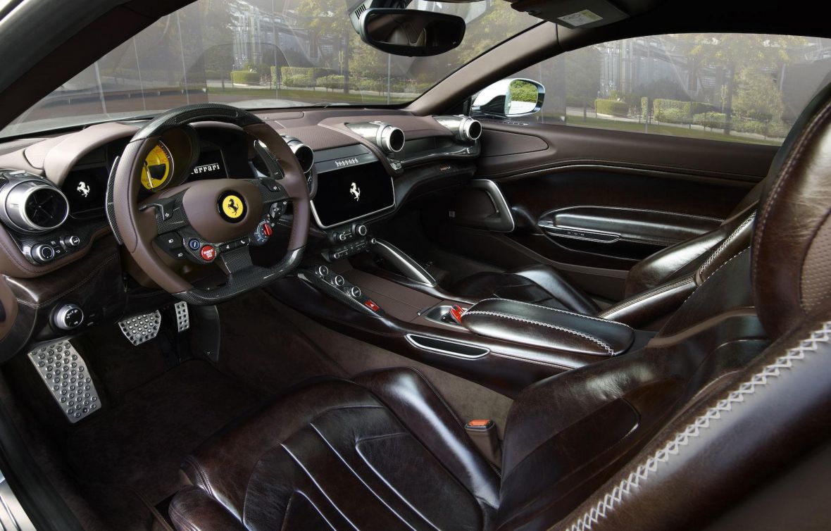 Ferrari predstavio fantastično elegantni BR20 - undefined