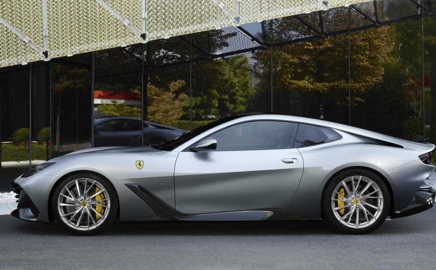 Ferrari predstavio fantastično elegantni BR20