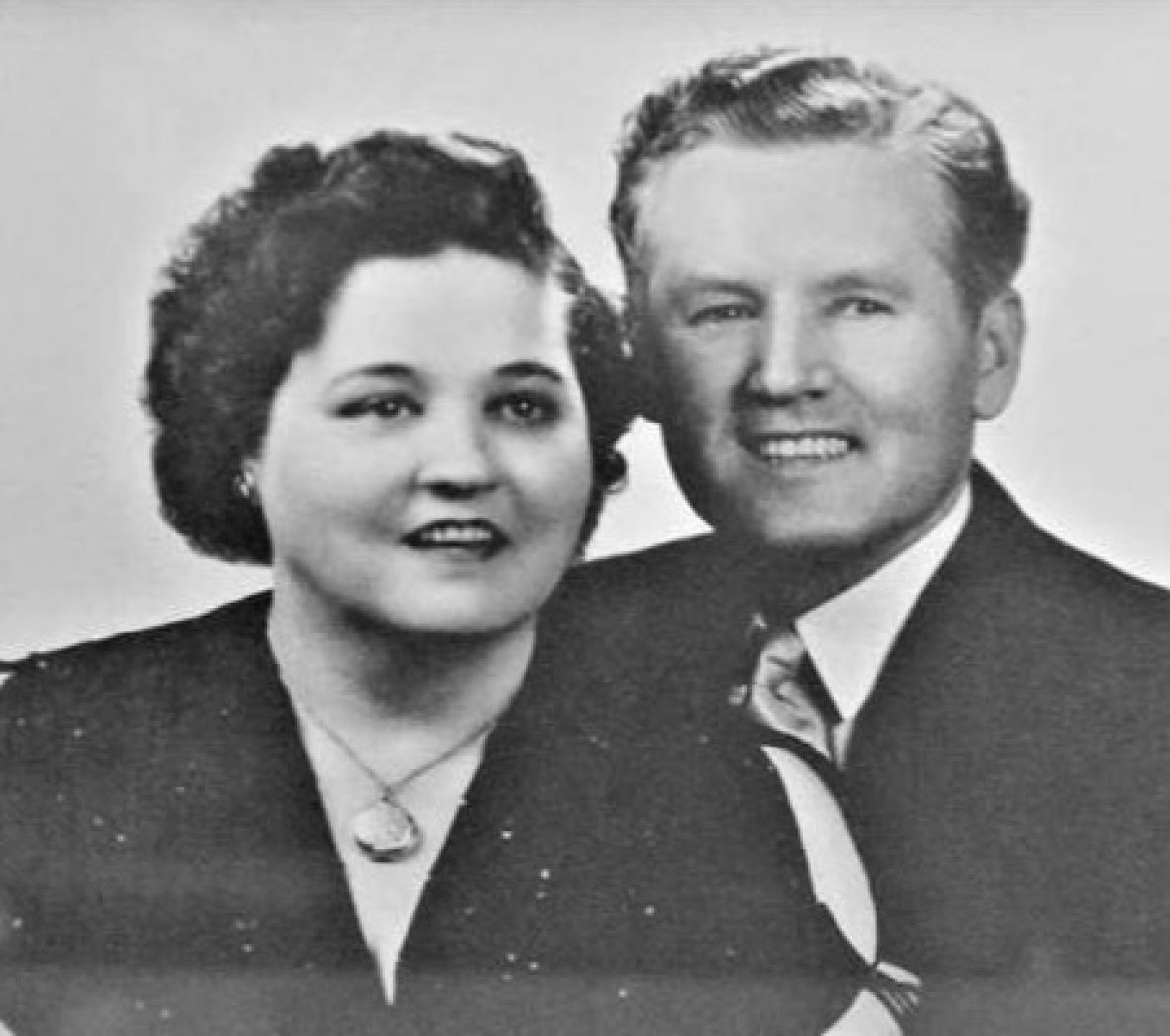 Elvis i njegova majka Gladys - undefined