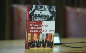 Foto: Dž. K. / Radiosarajevo.ba / Promocija knjige akademika Mirka Pejanovića