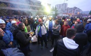 Foto: Dž. K. / Radiosarajevo.ba / Rudari sa protesta ispred zgrade Vlade 