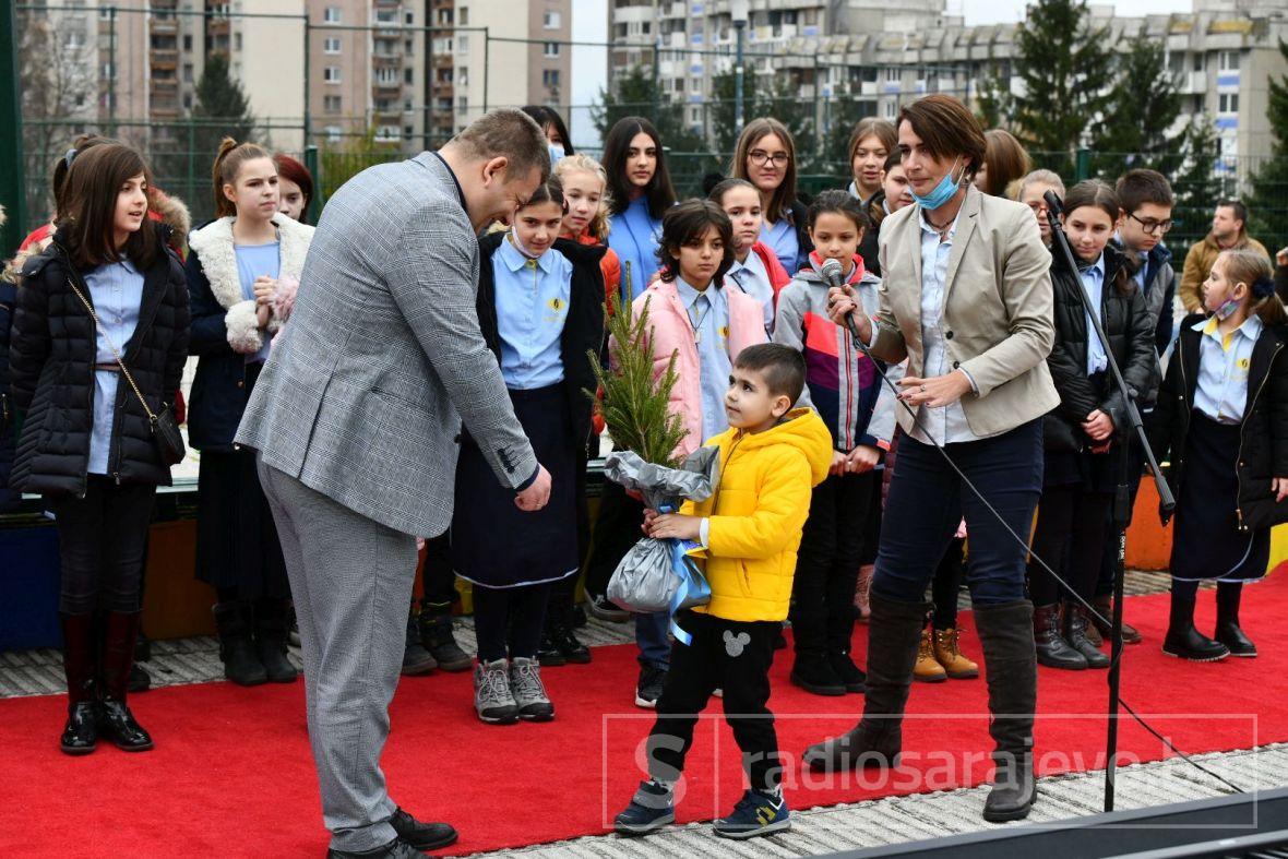 Foto: A. K. / Radiosarajevo.ba/Sarajevski mališani svečanim defileom obilježili Dan državnosti BiH
