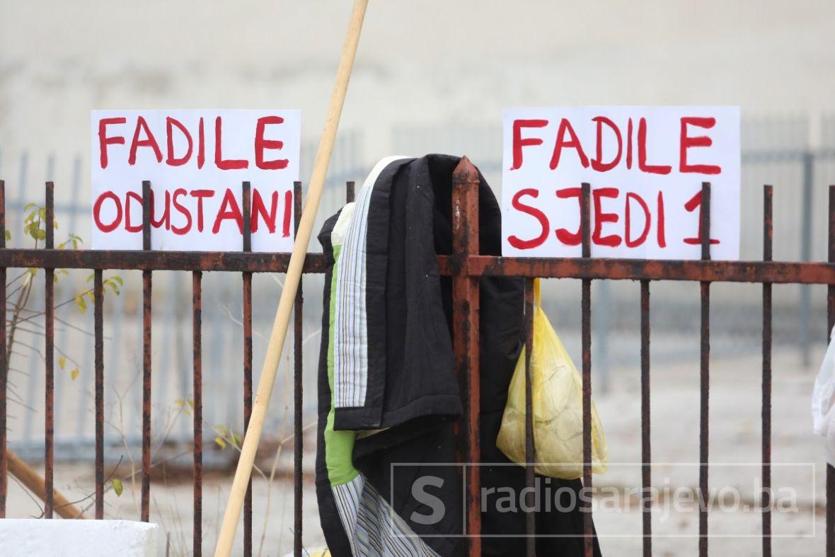 Foto: Dž. K. / Radiosarajevo.ba/Odlazak rudara ispred zgrade Vlade Federacije BiH 
