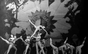 Arhiv NPS / Scena iz baleta 'Kontrasti', koreografija i režija: Slavko Pervan, 1968.