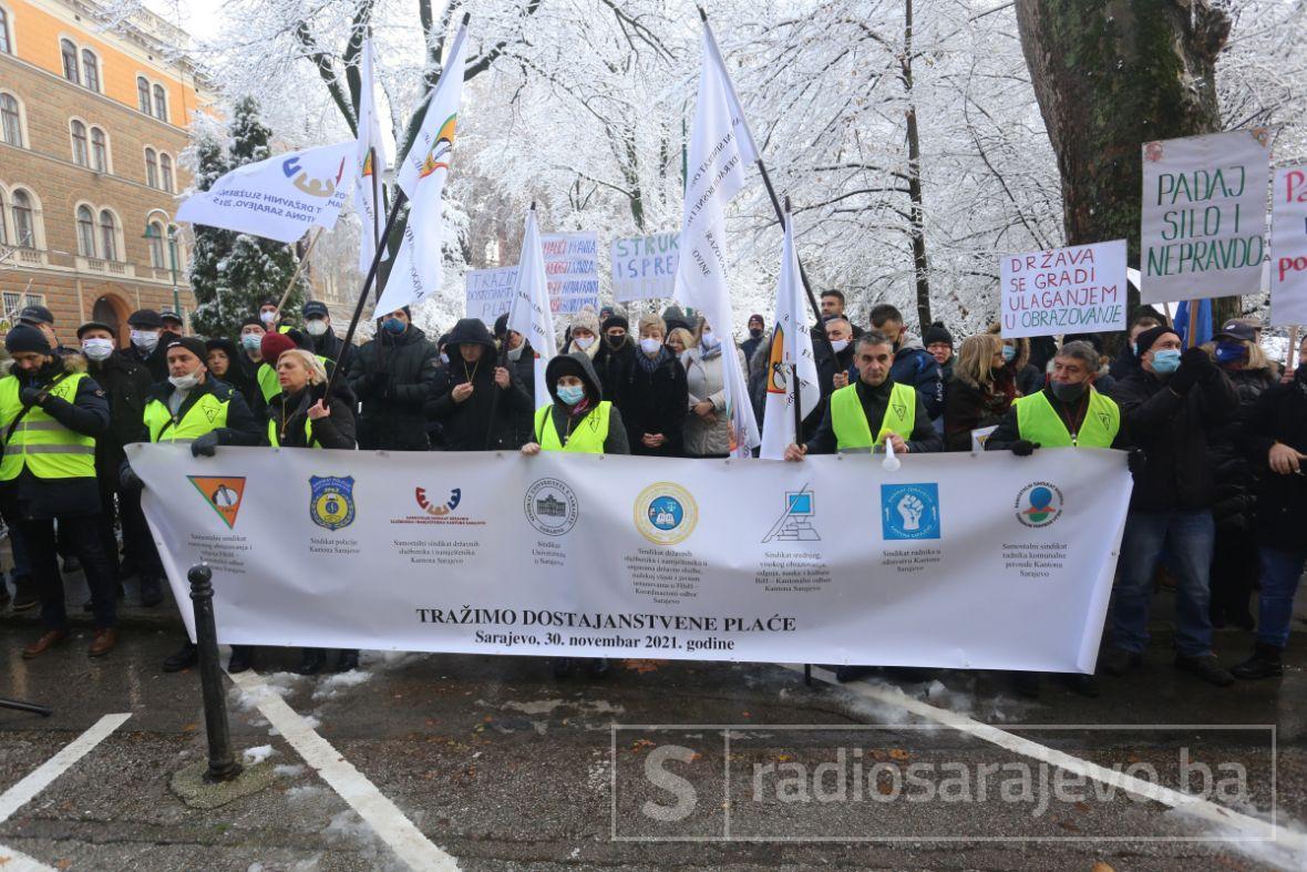 Foto: Dž. K. / Radiosarajevo.ba/Jučerašnji protesti sindikalista u Sarajevu