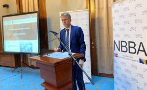 Ambasada Norveške / Ambasador Norveške Olav Reinertsen govori na prvoj godišnjici NBBA 