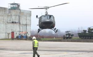 Foto: Dž. K. / Radiosarajevo.ba / Amerikanci predali četiri helikoptera Bell Huey II Oružanim snagama BiH 