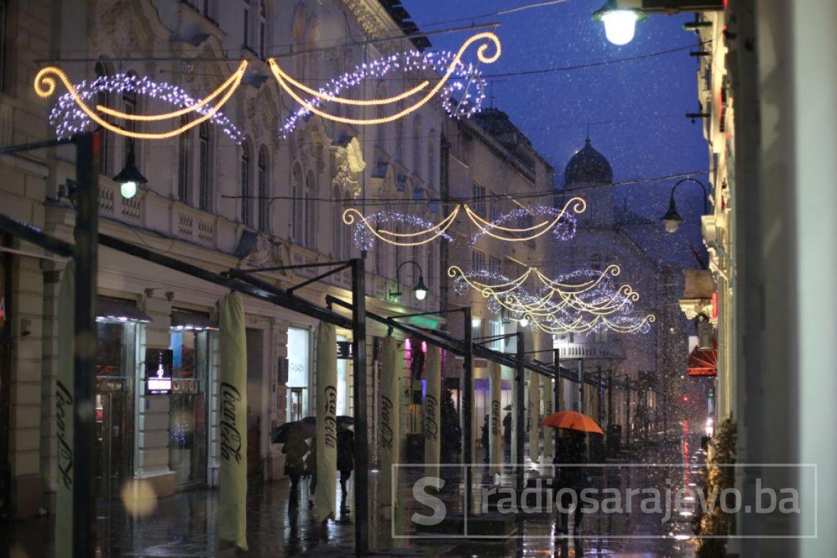 Foto: Dž. K. / Radiosarajevo.ba/Sarajevo ukrašeno pred Novu godinu