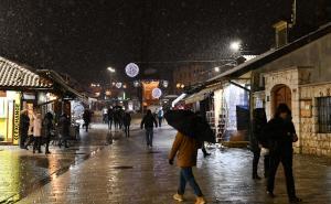 Foto: A. K. / Radiosarajevo.ba / Snježna idila na Baščaršiji