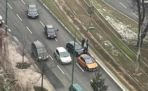 FOTO: Radiosarajevo.ba / Vozači, oprez: Saobraćajna nesreća u Sarajevu 