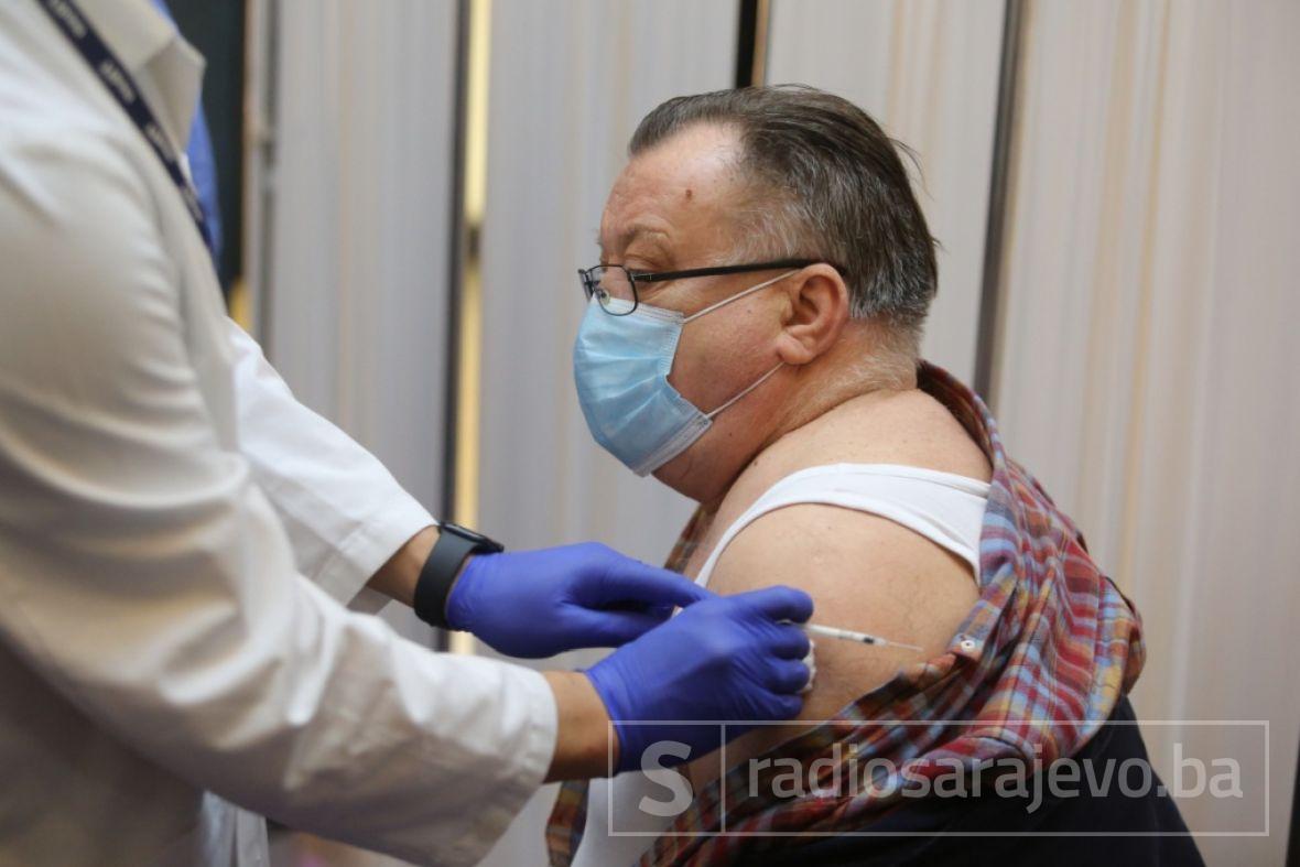 Foto: Dž. K. / Radiosarajevo.ba/Halid Bešlić se vakcinisao