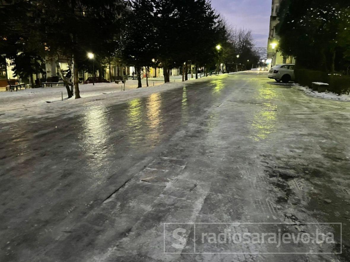 Foto: Čitalac/Radiosarajevo.ba/Led u Sarajevu građanima pravi probleme